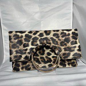 NWT Leopard O Ring Clutch
